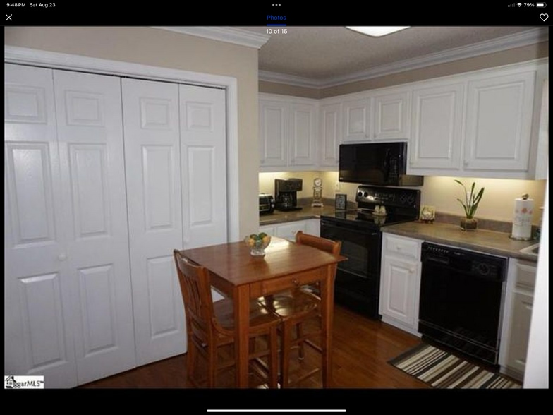 Building Photo - 395 Beechwood Dr