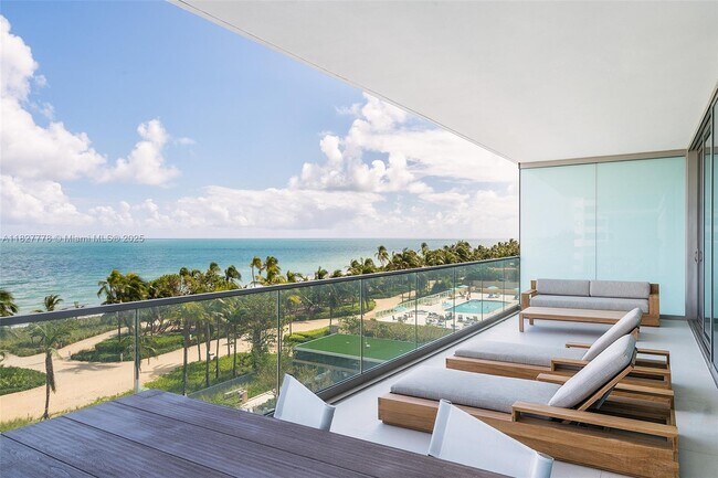 Building Photo - 10201 Collins Ave