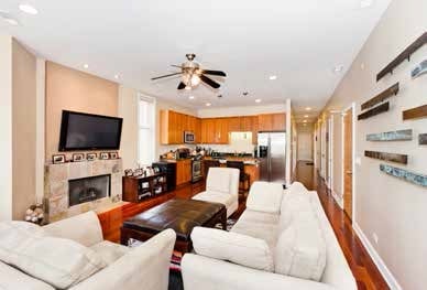 Building Photo - 1449 N Wicker Park Ave