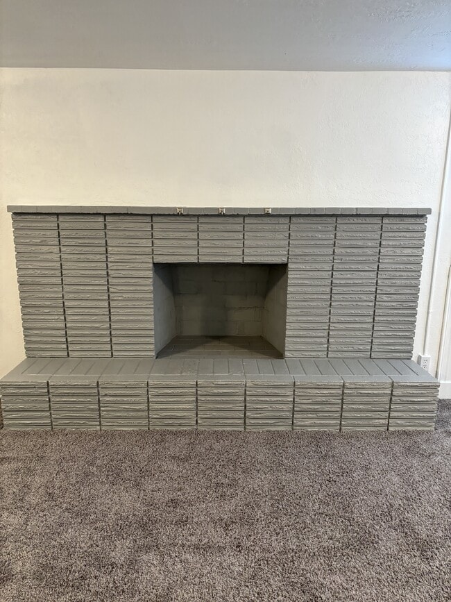 Building Photo - 672 S 3000 W