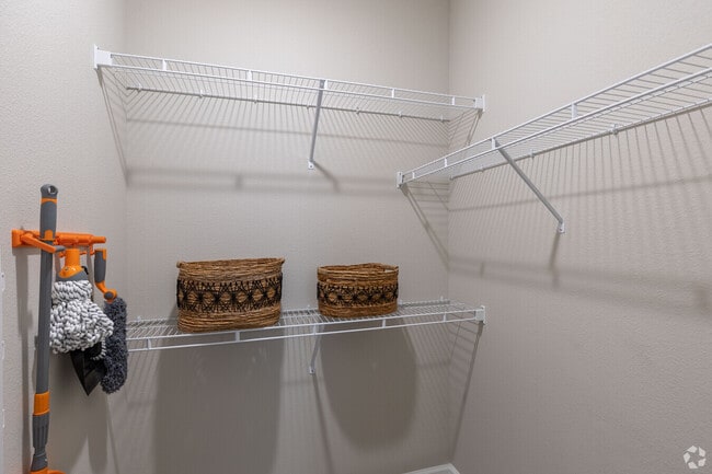 Building Photo - Move-In Savings: Prorate Waived + $500 Off
