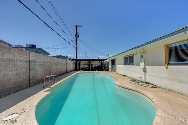 Building Photo - 6413 Bannock Way