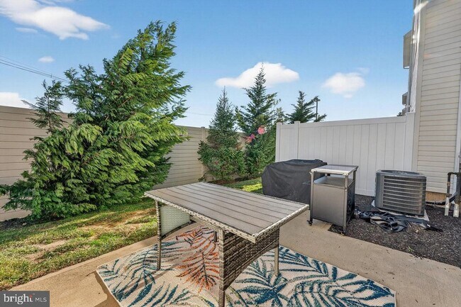 Building Photo - 208 Prestige Rd