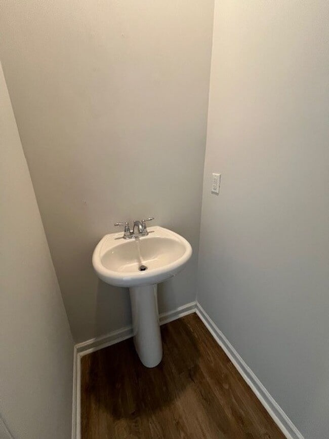 Building Photo - B6760 ( tenant break lease 5/12/26)