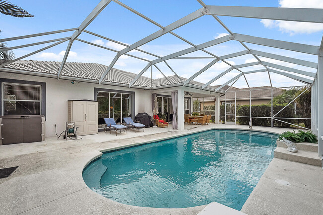 Building Photo - 4642 SW Hammock Creek Dr