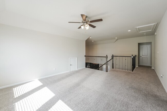 Building Photo - 1126 Orange Dawn Dr