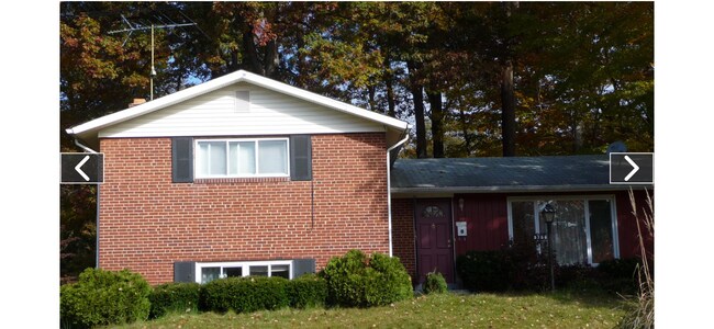 Building Photo - 5700 Vassar Dr