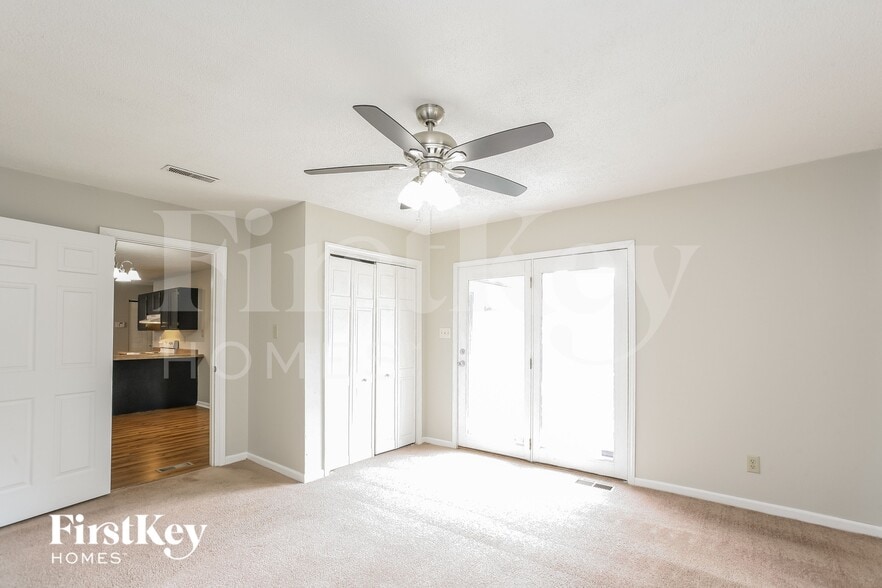 Building Photo - 8522 Summertree Ln