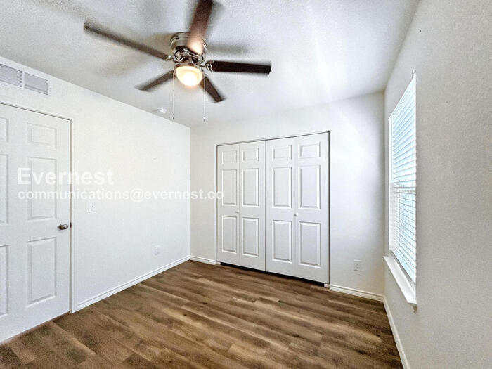 Building Photo - 230 Debus Dr