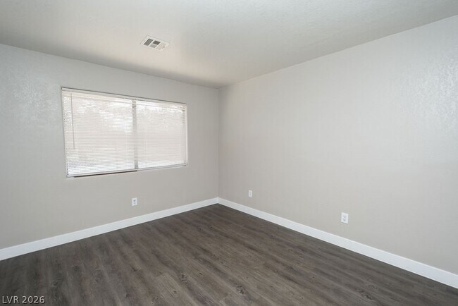 Building Photo - 2120 McMurray Dr