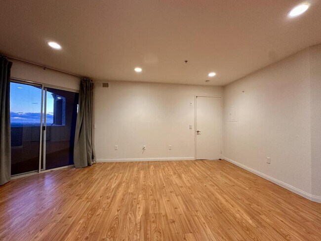 Building Photo - 11385 Affinity Ct