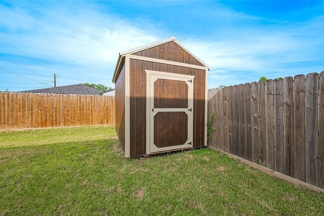 Building Photo - 508 Birch Cluster Ct