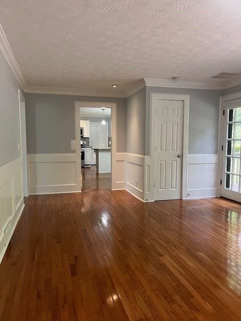 Building Photo - 871 Cedar Trce SW