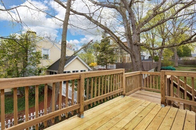 Building Photo - 77 Wildwood Ave