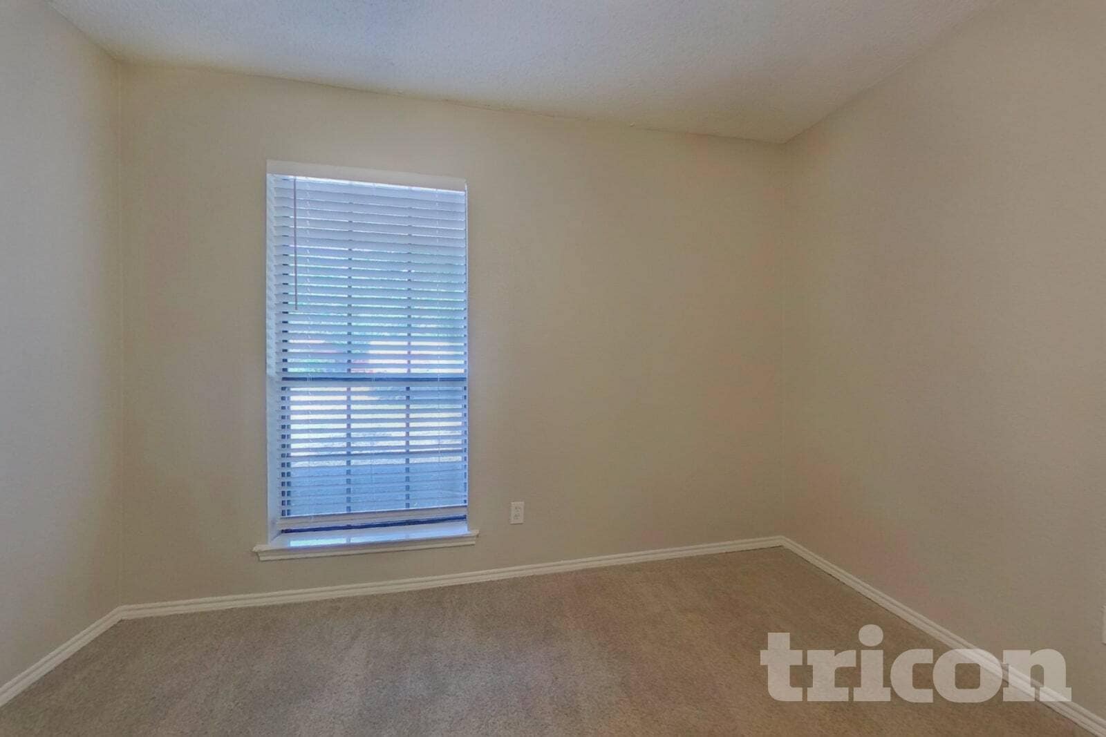 Building Photo - 6408 Alta Vista Dr
