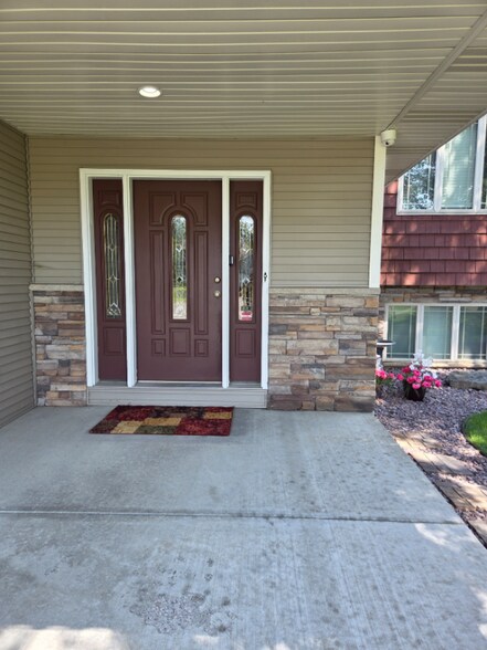 Building Photo - 7970 Hartig Cir
