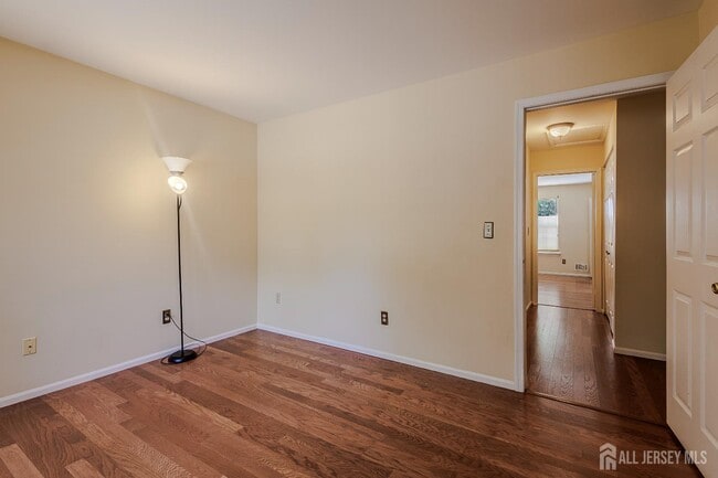 Building Photo - 412 Hawkshead Way