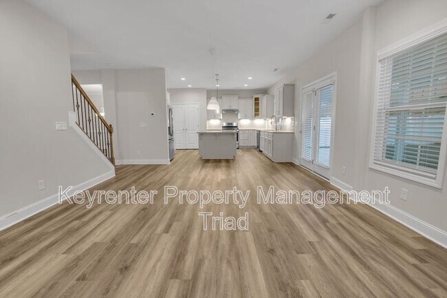 Building Photo - 5470 Noble View Dr