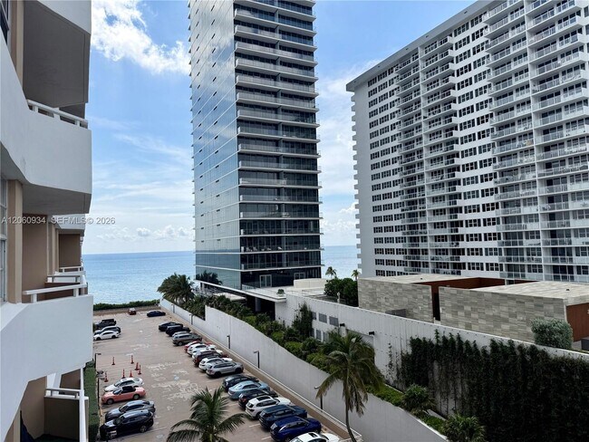 Building Photo - 1980 S Ocean Dr