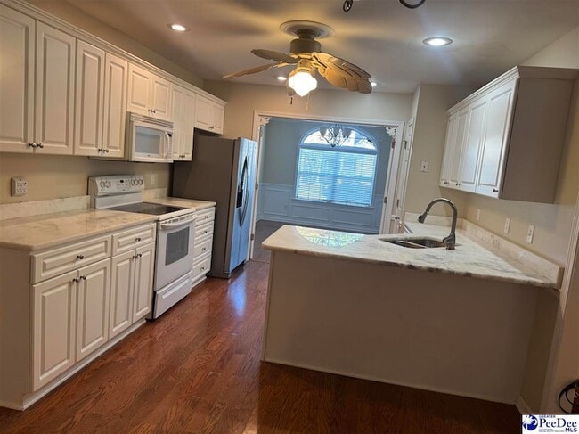 Building Photo - 438 Quail Pointe Dr