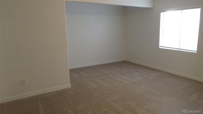 Building Photo - 6739 Summer Grace St