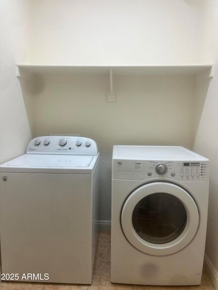 Building Photo - 36018 N Richardson Dr