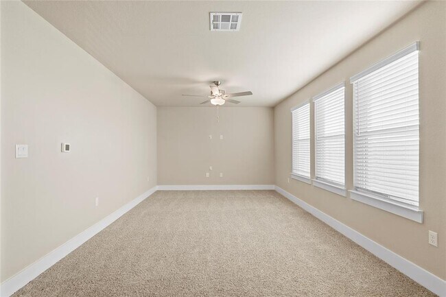 Building Photo - 15701 Oglethorpe Dr