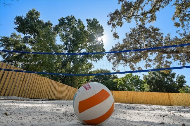 Building Photo - 4255 Wee St