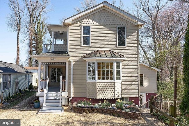 Building Photo - 1611 Avenue B