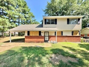 Building Photo - 4036 Navaho Ave