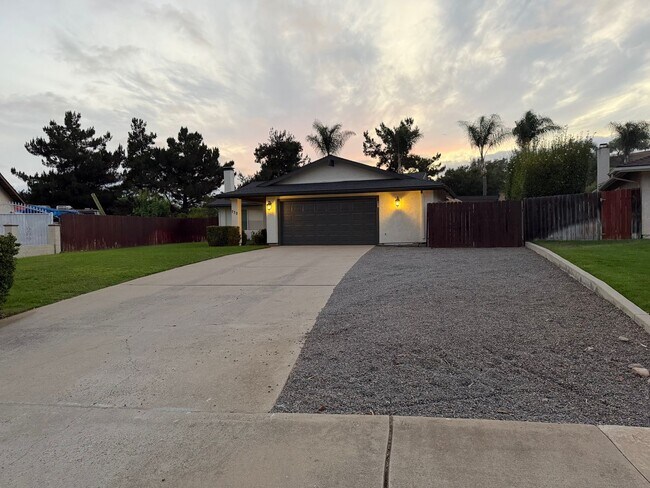 Building Photo - 770 Catherine Ave