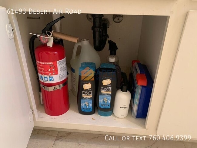 Building Photo - 61493 Desert Air Rd