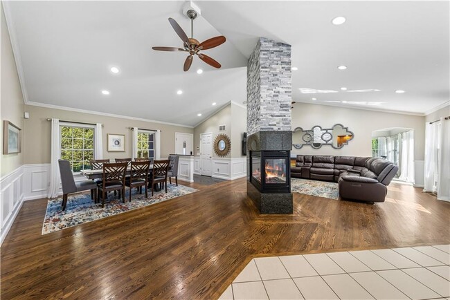 Building Photo - 9 Ridge Rd