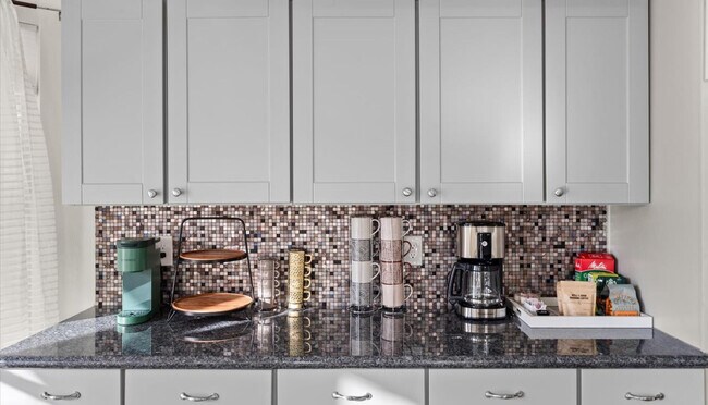 Building Photo - 11264 N 128th Pl