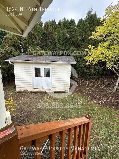 Building Photo - 3624 NE 6th Terrace