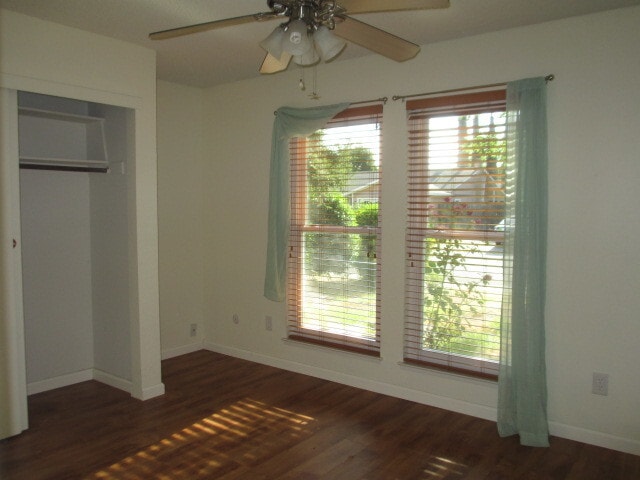 Building Photo - Beautiful home with wood floors