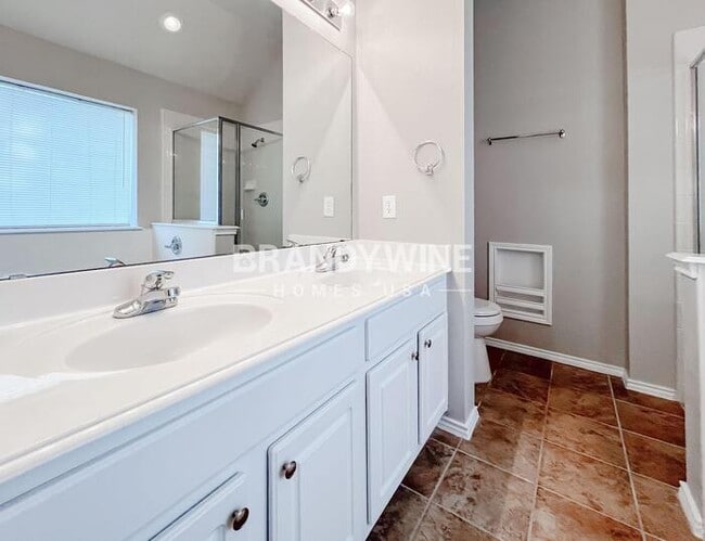 Building Photo - 806 Christine Dr