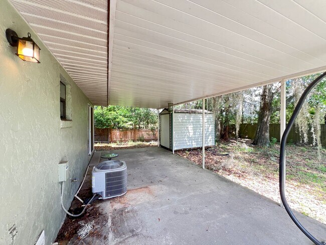 Building Photo - 2BD & 1 BA - Where Charm Meets Comfort: Yo...