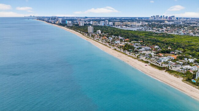 Building Photo - 2029 N Ocean Blvd