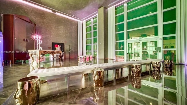 Building Photo - 495 Brickell Ave