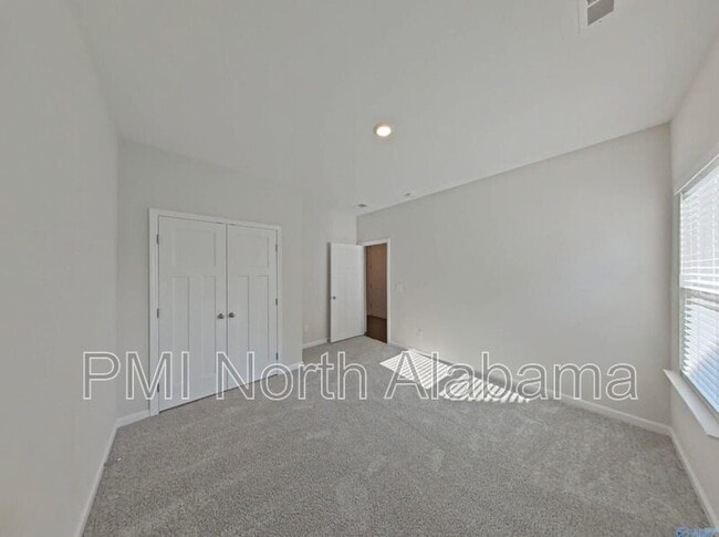 Building Photo - 26628 Kyle Ln