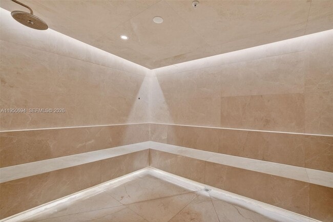 Building Photo - 5775 Collins Ave