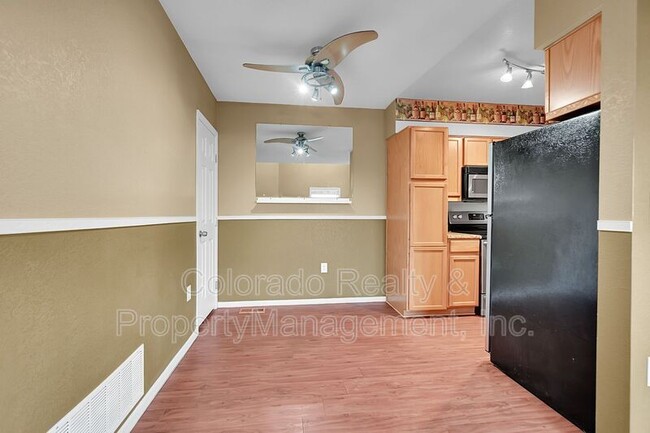 Building Photo - 2436 W 82nd Pl