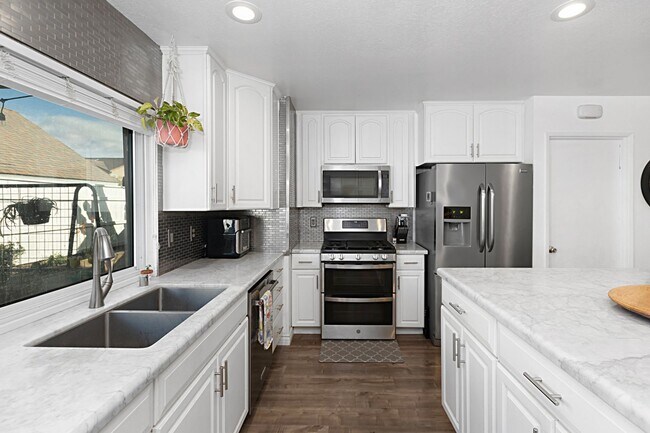 Building Photo - Owners Pride – Single Family House