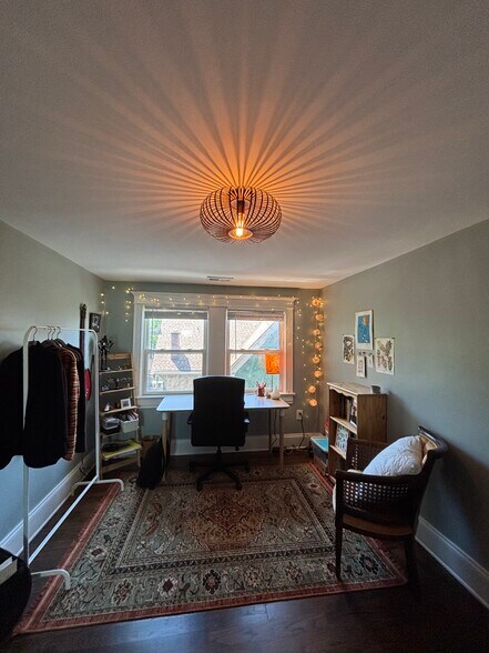 Second bedroom - 4019 Warwick Blvd