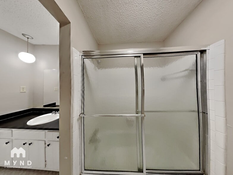 Building Photo - 988 Hearthstone Dr