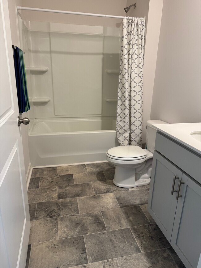 Building Photo - 839 Barlow Ln