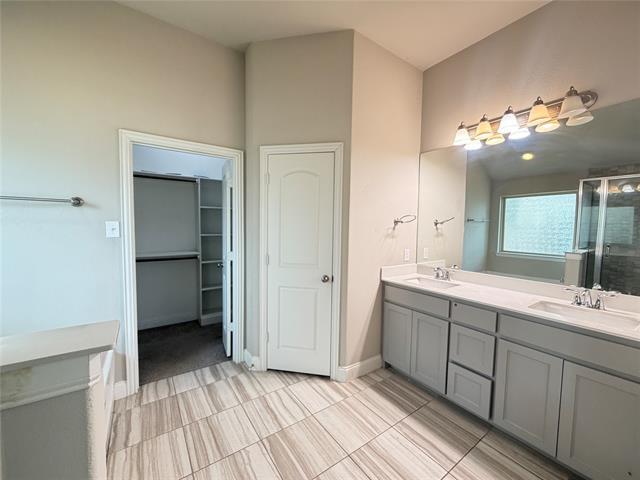 Building Photo - 7924 Buttonwood Dr