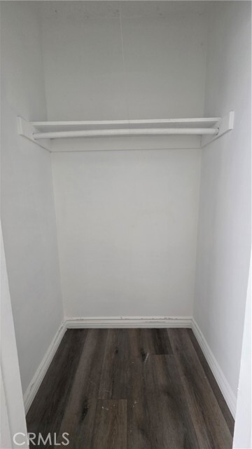 Building Photo - 3856 W 113th St
