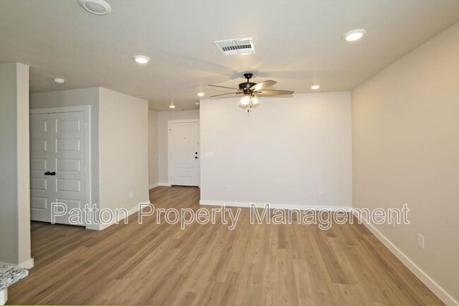 Building Photo - 8904 Bandit Dr